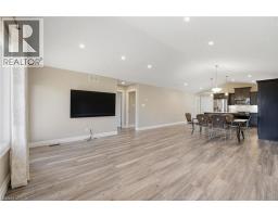 16 FORBES Crescent - 16