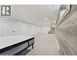 16 FORBES Crescent - 24