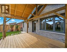 16 FORBES Crescent - 26