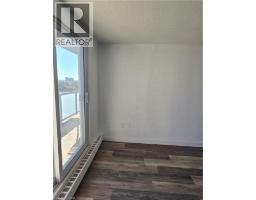 563 MORNINGTON Avenue - 7