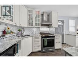 1040 LAKESHORE Road - 12