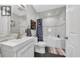 1040 LAKESHORE Road - 26