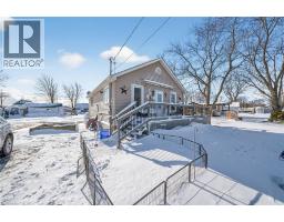 1040 LAKESHORE Road - 29
