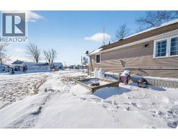 1040 LAKESHORE Road - 33
