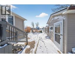 1040 LAKESHORE Road - 37