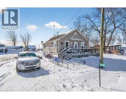 1040 LAKESHORE Road - 4