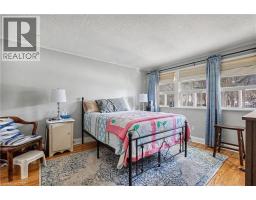 39 HENRY Street - 14