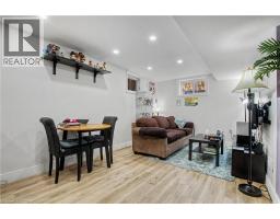 39 HENRY Street - 25