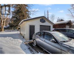 39 HENRY Street - 30