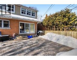 39 HENRY Street - 32