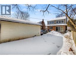 39 HENRY Street - 34