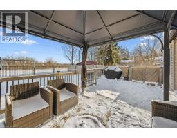 98 PEACHTREE Crescent - 36