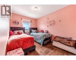 34 NIESON Street - 22