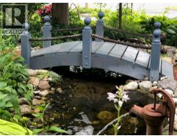 235 BUSH CLOVER Crescent - 40