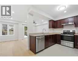 930 ZELLER Crescent - 8