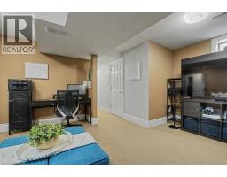 851 BUTTERNUT Avenue - 31