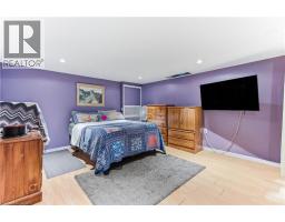 743 PARKVIEW Crescent - 22