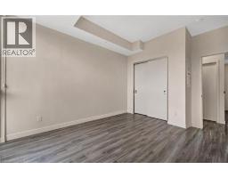 128 KING Street N UnitNo. 807 - 15