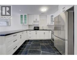 588 BECKVIEW Crescent - 33