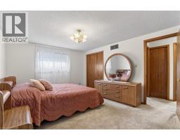 49 CENTURY HILL Drive - 26