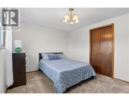 49 CENTURY HILL Drive - 31