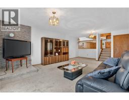 49 CENTURY HILL Drive - 35