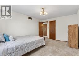 49 CENTURY HILL Drive - 40