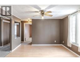 32 MAIN Street N - 21