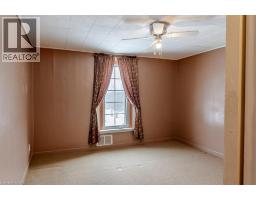 32 MAIN Street N - 24