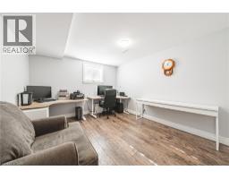 47 FULLER Drive - 27