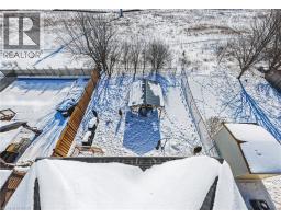 47 FULLER Drive - 30