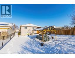 47 FULLER Drive - 33