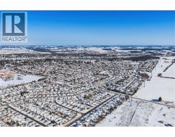 47 FULLER Drive - 39