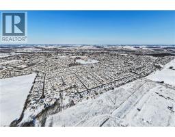 47 FULLER Drive - 41