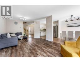 142 DUBRICK Crescent - 8