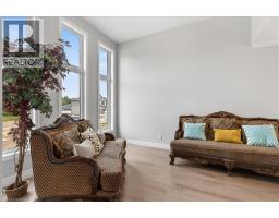 21 SYCAMORE Drive N - 10