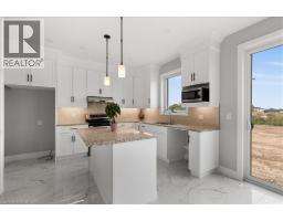 21 SYCAMORE Drive N - 15