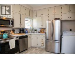 2016 PARK Street - 13