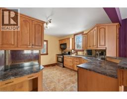 632 PERCY Street - 4