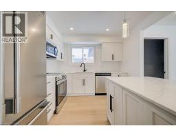 328 THE COUNTRY Way - 12