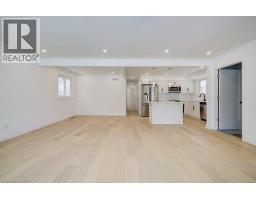 328 THE COUNTRY Way - 8