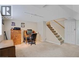 14 HEARTH Crescent - 29