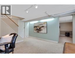 14 HEARTH Crescent - 30