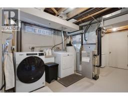 14 HEARTH Crescent - 36