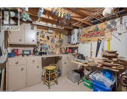 14 HEARTH Crescent - 39