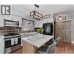 28 MAIN Avenue W - 11