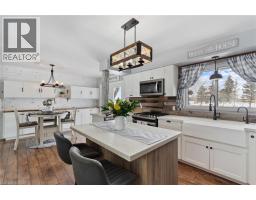 28 MAIN Avenue W - 12