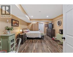 28 MAIN Avenue W - 34