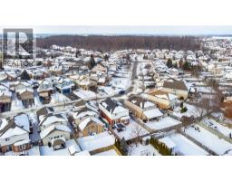 453 SANDY COVE Crescent - 44