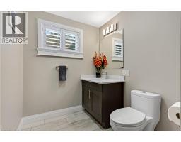 31 DAYMAN Court - 33